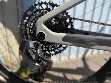 Używany Canyon Roadlite:ON SRAM Red eTap AXS 2024 Road & Gravel — zdjęcie 4 z 4