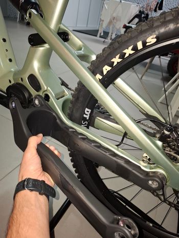 Used Canyon Strive:ON CFR 2025 2025 Mountainbike, Green — image 5 of 5