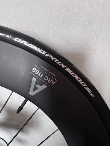 Used Canyon Speedmax CFR Di2 2026 2026 Road & Gravel, Black — image 3 of 8