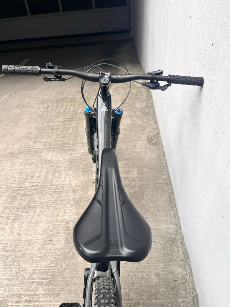 Brugt Marin Alpine Trail Carbon 2 2022 2022 Mountainbike — billede 6 af 6