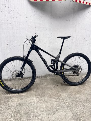 Używany Marin Alpine Trail Carbon 2 2022 2022 MTB