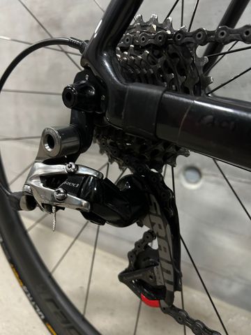 Used Specialized Roubaix SRAM Red 2017 Road & Gravel, Black — image 3 of 5