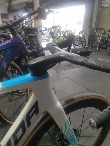 Used Merida REACTO TEAM 2026 2026 Road & Gravel, White — image 3 of 18