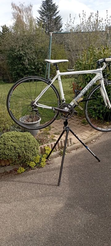Used Scott CR1 20 2017 2017 Road & Gravel, White — image 3 of 3