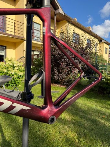 Used Giant Propel Advanced Pro 0 2024 Frameset 2024 Road & Gravel, Red — image 11 of 18