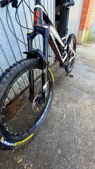 Used Mondraker Dune SRAM GX Eagle 2016 Mountainbike, White — image 6 of 6