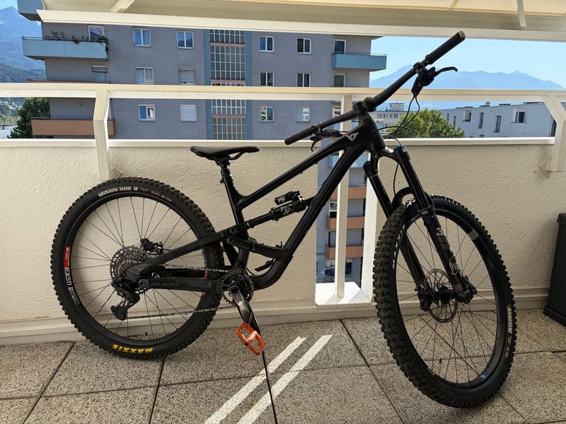 Tweedehands YT Industries Capra CORE 2 29 2022 2022 Mountainbike — afbeelding 1 van 6