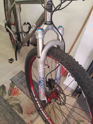 Used Merlin Custom Shimano Deore XT 2007 Mountainbike, Light Gray — image 2 of 4