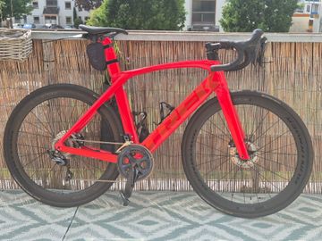 Tweedehands Trek Madone SL 6 2022 2022 Road & Gravel — afbeelding 1 van 11