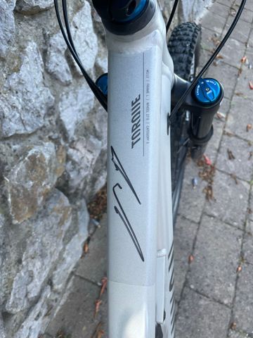 Canyon Torque 27.5 AL 6 2022 2022 Mountainbike usato, Bianco — immagine 6 di 8