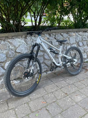 Brugt Canyon Torque 27.5 AL 6 2022 2022 Mountainbike — billede 2 af 8