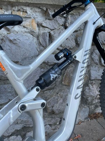 Canyon Torque 27.5 AL 6 2022 2022 Mountainbike usato, Bianco — immagine 5 di 8