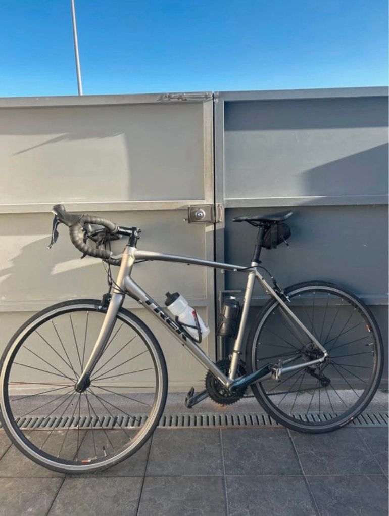 Brugt Trek Domane Shimano Tiagra 2017 Road & Gravel — billede 2 af 4