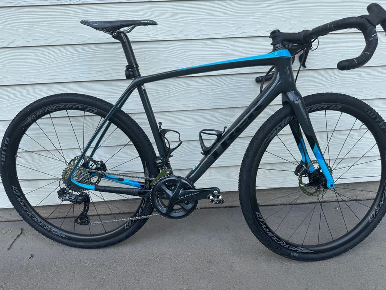 Used Trek Boone 5 Disc 2017 2017 Road & Gravel, Blue — image 2 of 11