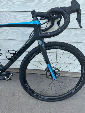 Used Trek Boone 5 Disc 2017 2017 Road & Gravel, Blue — image 3 of 11