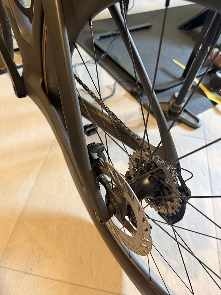 Scott Foil RC 10 2025 2025 Road & Gravel usato, Nero — immagine 10 di 11