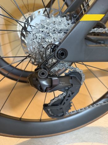 Scott Foil RC 10 2025 2025 Road & Gravel usato, Nero — immagine 9 di 11