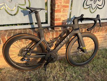 Scott Foil RC 10 2025 2025 Road & Gravel usato
