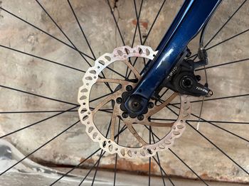 Used Liv Devote 2 Eclipse Medium 2021 Road & Gravel, Blue — image 3 of 16