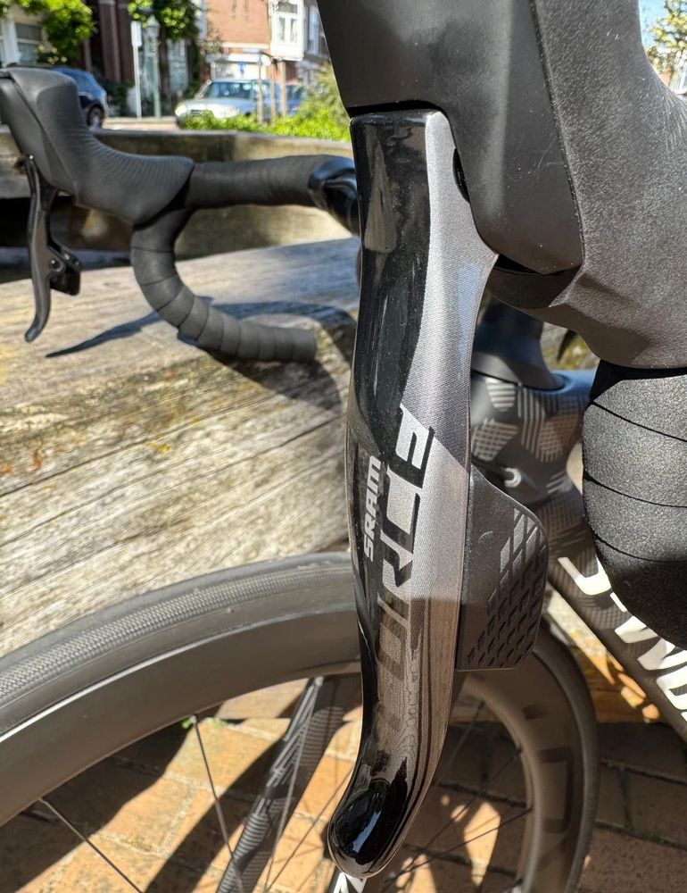 Použité Specialized Roubaix SRAM Force eTap AXS 2019 Road & Gravel — obrázek 15 z 33