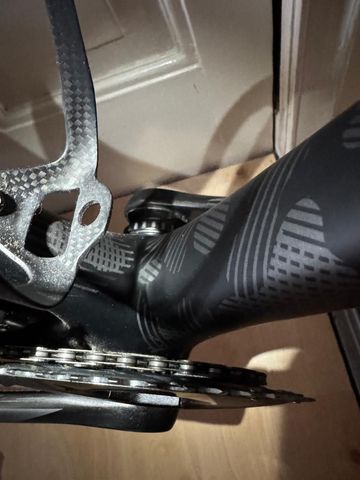 Used Specialized Roubaix SRAM Force eTap AXS 2019 Road & Gravel, Black — image 6 of 39