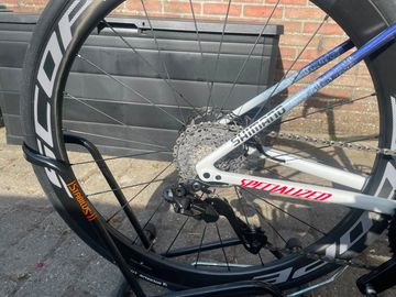Used Specialized S Works Custom Shimano Dura Ace Di2 2025 Road & Gravel, Blue — image 8 of 9
