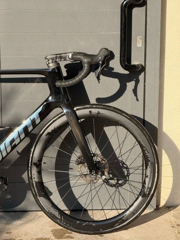 Used Giant Propel Advanced 2 2025 2025 Road & Gravel, Black — image 3 of 6