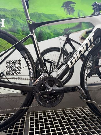 Použité Giant Defy Advanced 2 2018 2018 Road & Gravel — obrázek 4 z 7