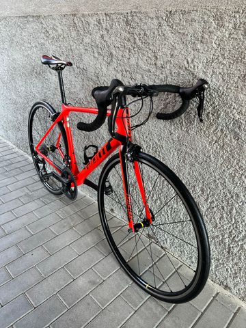 Used Giant Tcr advanced Shimano 105 2019 Road & Gravel, Red — image 6 of 19