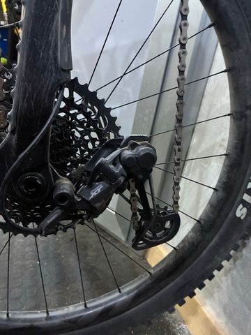 Used Orbea oiz Custom Shimano Deore 2021 Mountainbike, Black — image 3 of 10
