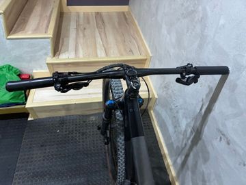 Used Orbea oiz Custom Shimano Deore 2021 Mountainbike, Black — image 6 of 10