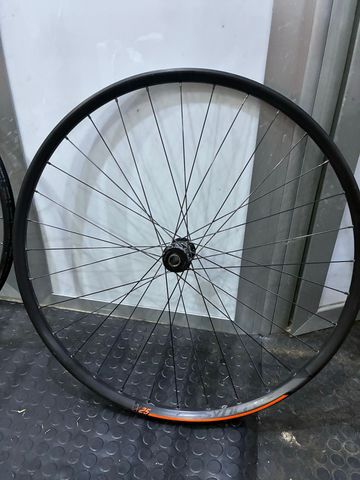 Used Orbea oiz Custom Shimano Deore 2021 Mountainbike, Black — image 7 of 10