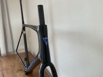 Käytetty Giant Tcr Frameset 2024 Road & Gravel — kuva 5 / 9