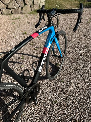 Used B Twin Custom Campagnolo Potenza 2018 Road & Gravel, Black — image 2 of 4