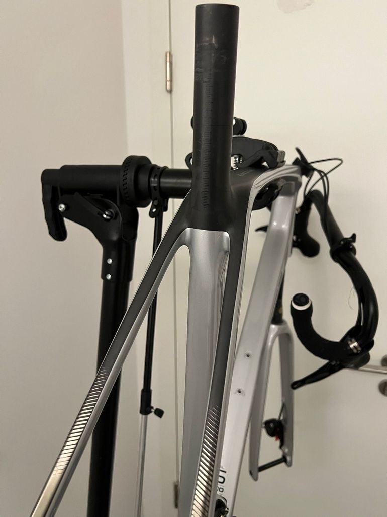 Used Emonda Custom Shimano 105 2024 Road & Gravel, Light Gray — image 11 of 20
