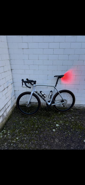 Używany Emonda Custom Shimano 105 2024 Road & Gravel — zdjęcie 2 z 20