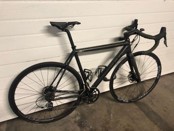 Used Cannondale Caad SRAM Red 2016 Road & Gravel, Black — image 2 of 5