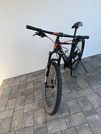 Tweedehands CUBE RACE ONE 2017 2017 Mountainbike — afbeelding 2 van 5