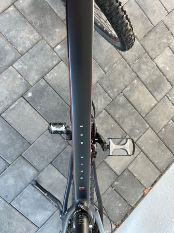 Used CUBE RACE ONE 2017 2017 Mountainbike, Black, 27.5, 29 — image 3 of 5