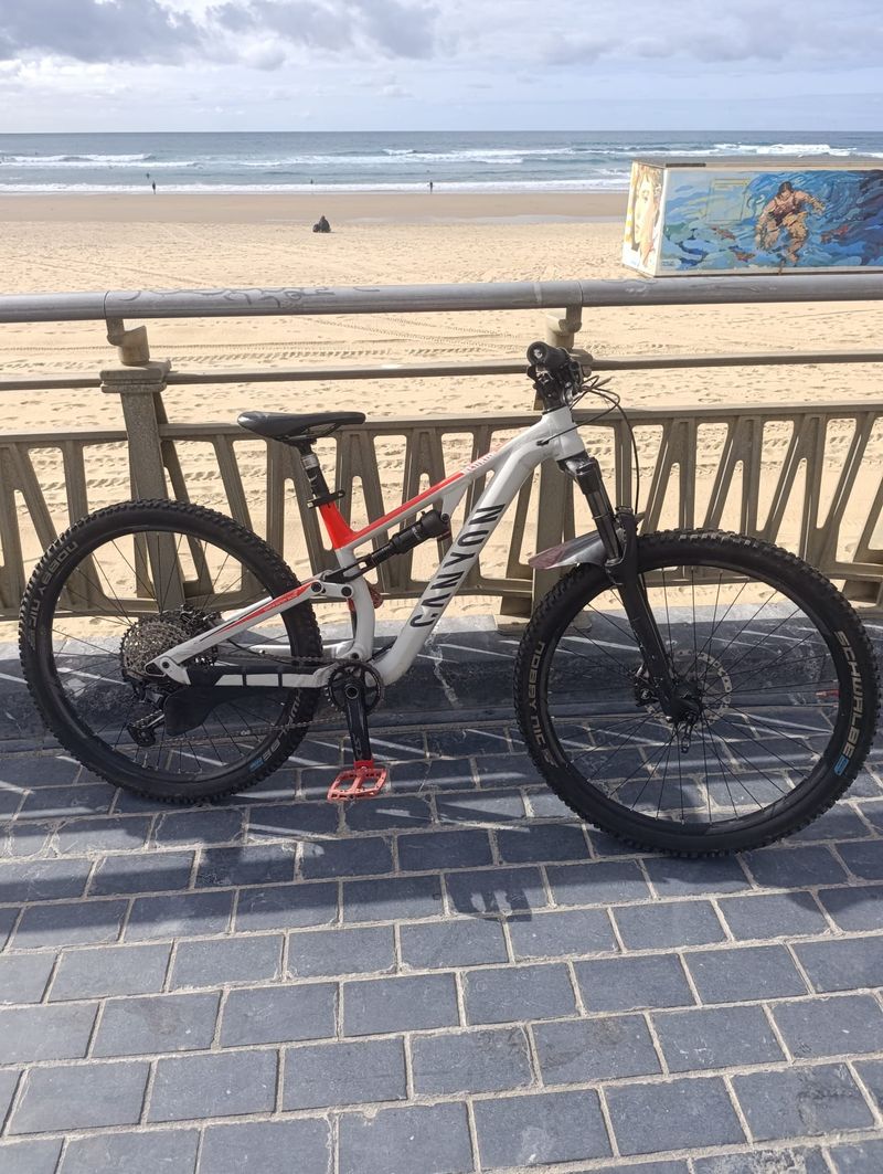 Used Canyon Neuron AL Young Hero 2020 2020 Kids & Youth