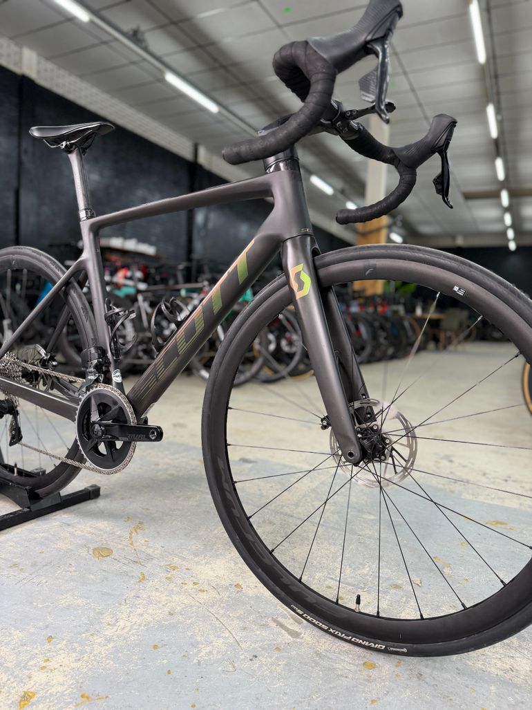 Brugt Scott Addict RC 30 2023 2023 Road & Gravel — billede 4 af 24