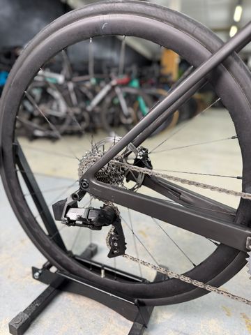 Tweedehands Scott Addict RC 30 2023 2023 Road & Gravel — afbeelding 10 van 24