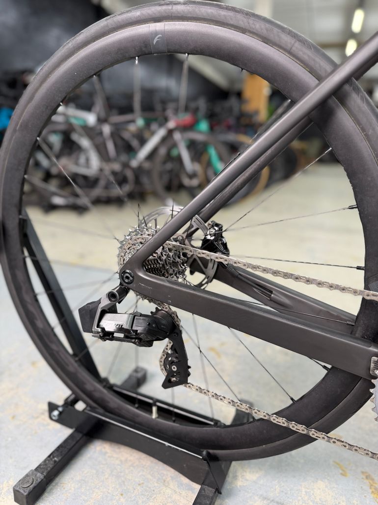 Brugt Scott Addict RC 30 2023 2023 Road & Gravel — billede 10 af 24