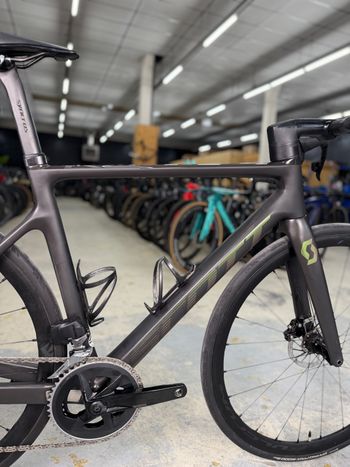 Brugt Scott Addict RC 30 2023 2023 Road & Gravel — billede 14 af 24