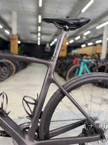 Tweedehands Scott Addict RC 30 2023 2023 Road & Gravel — afbeelding 23 van 24