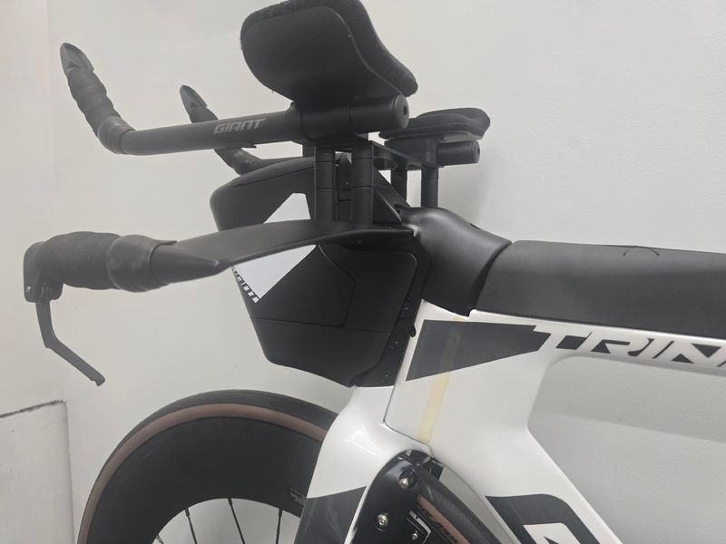 Used Giant Trinity, Advanced Pro 1 2022 2022 Road & Gravel, White — image 18 of 18
