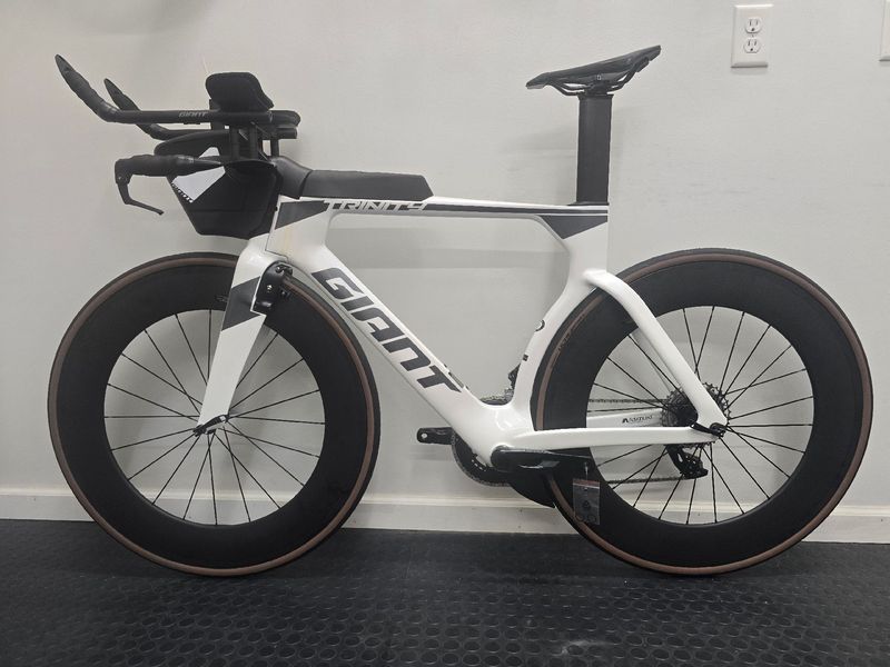 Used Giant Trinity, Advanced Pro 1 2022 2022 Road & Gravel, White — image 11 of 18
