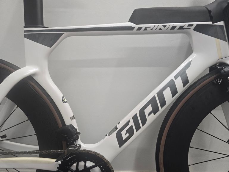 Used Giant Trinity, Advanced Pro 1 2022 2022 Road & Gravel, White — image 2 of 18