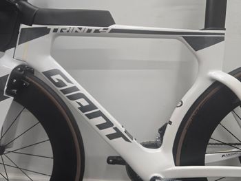 Used Giant Trinity, Advanced Pro 1 2022 2022 Road & Gravel, White — image 12 of 18