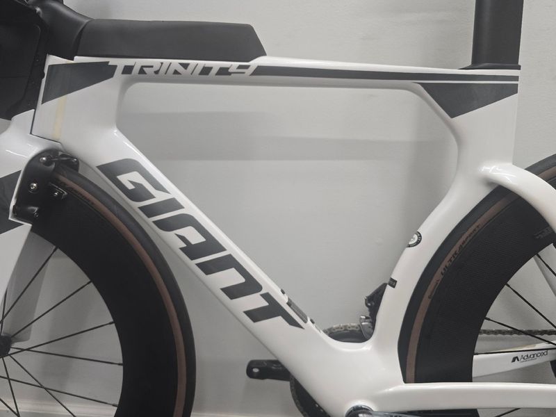 Used Giant Trinity, Advanced Pro 1 2022 2022 Road & Gravel, White — image 12 of 18